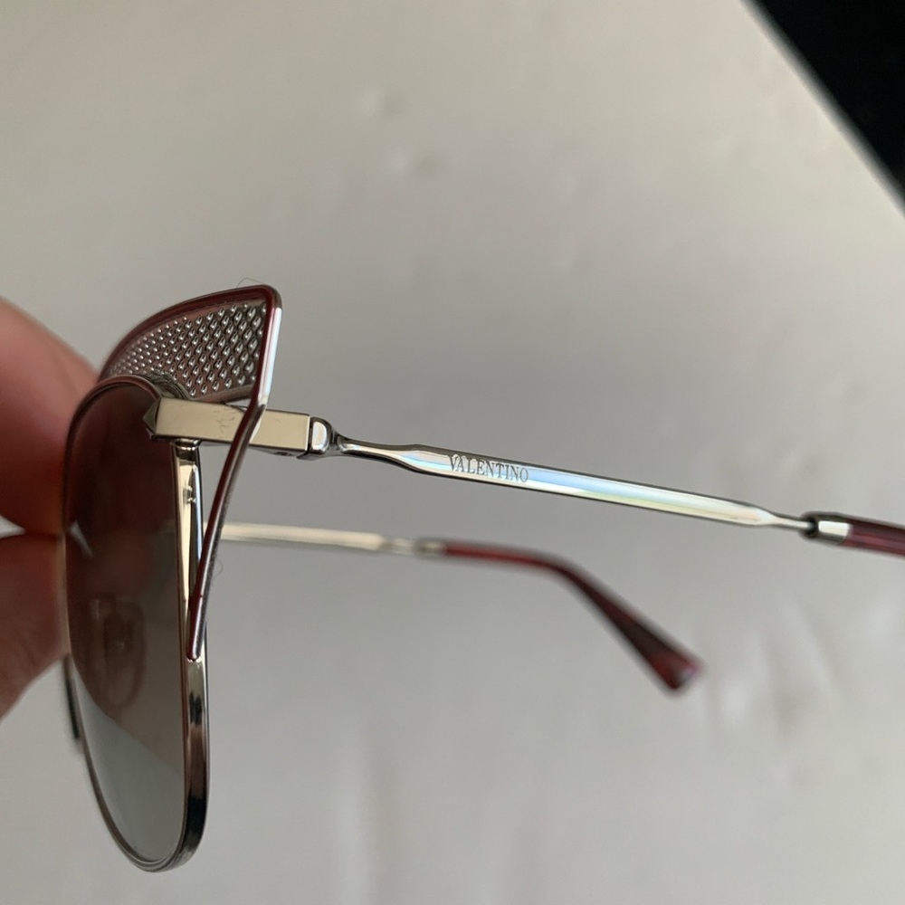 Valentino‎ Sunglasses - Picture 3 of 5